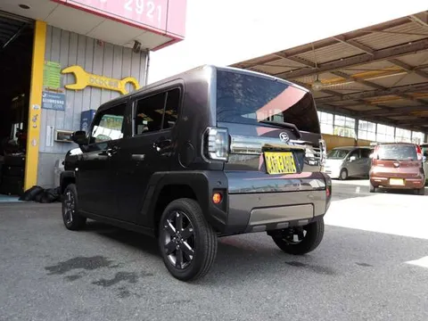 Daihatsu Taft