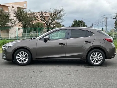 Mazda Axela Sport