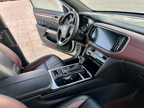 Gac GS8