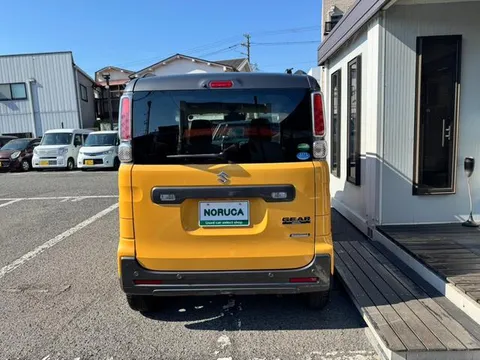 Suzuki Spacia Gear