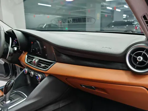 Alfa Romeo Giulia