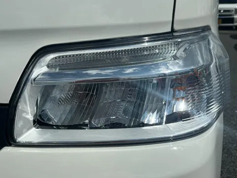 Toyota TownAce Van