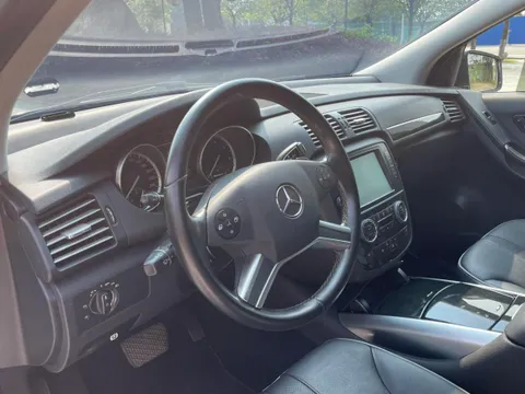 Mercedes-Benz R-Class