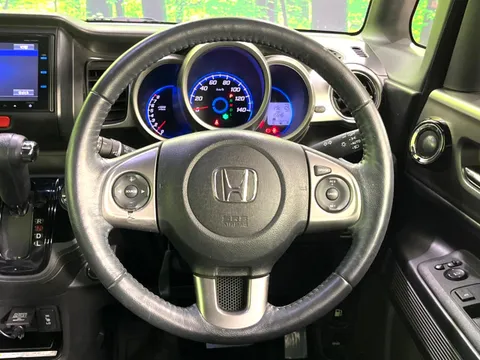 Honda N-BOX Slash