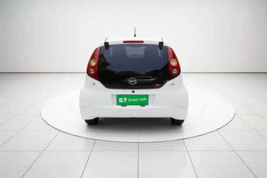 BYD F0