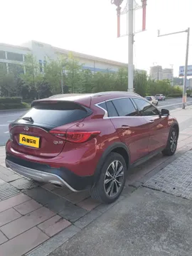 Infiniti QX30