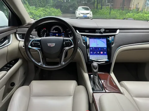 Cadillac XTS