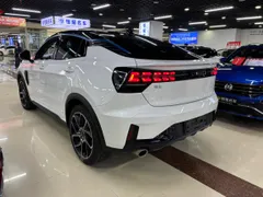 Lynk & Co 05