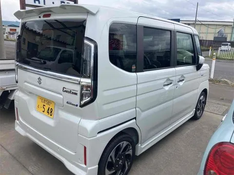 Suzuki Spacia Custom