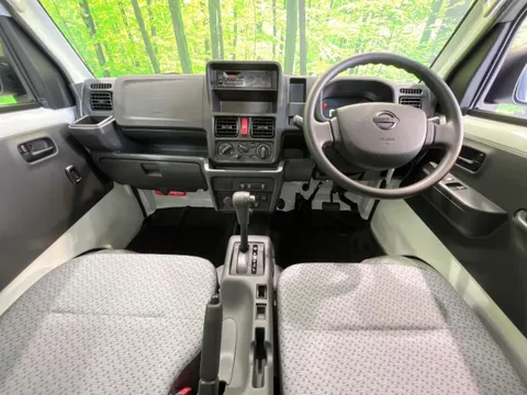 Nissan Clipper Truck