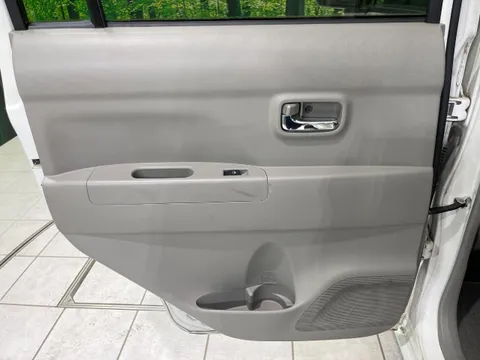 Toyota Pixis Space