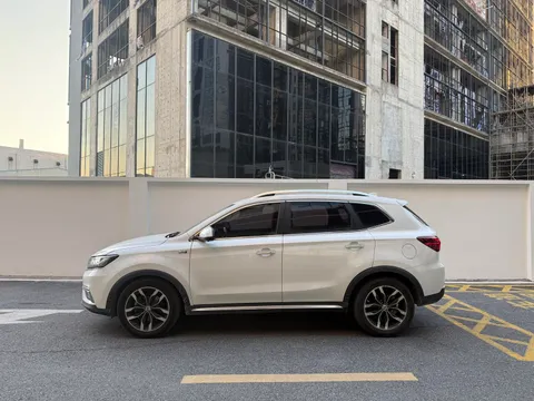 Roewe RX5