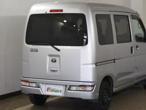 Toyota Pixis Van
