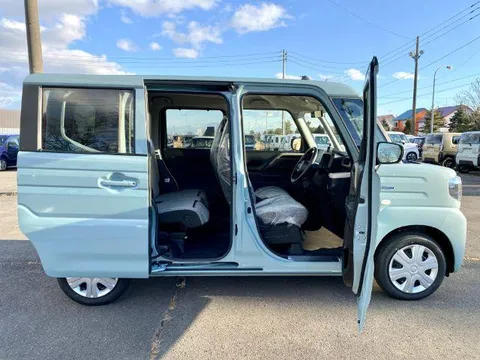 Suzuki Spacia