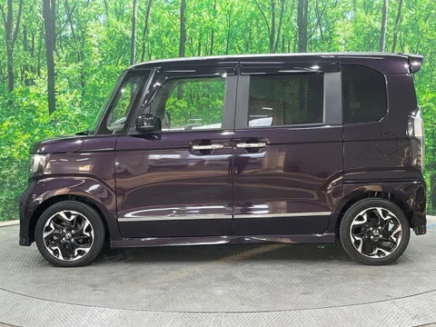 Honda N-BOX Custom