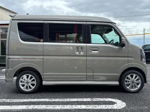 Nissan Clipper Rio