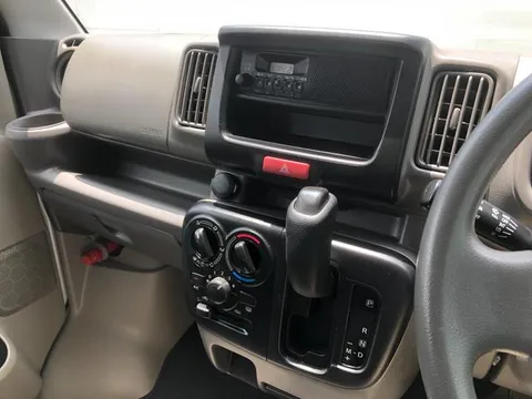Nissan Clipper