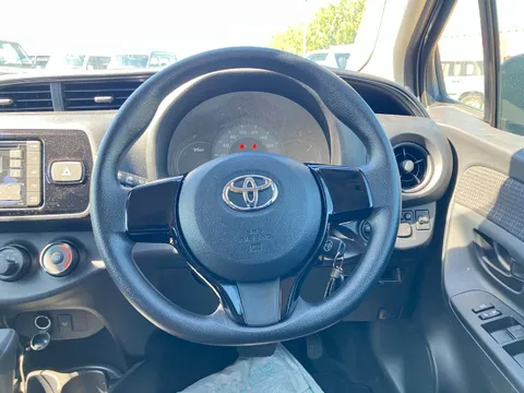 Toyota Yaris (Vitz)