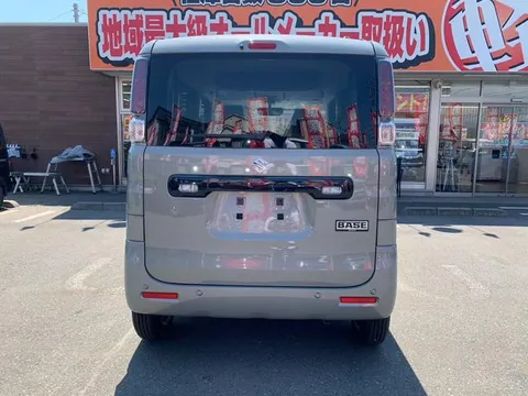 Suzuki Spacia Base