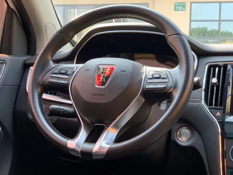 Roewe RX5