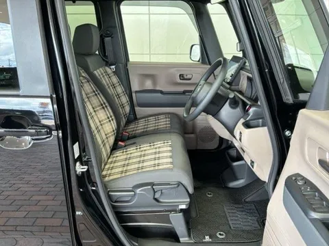 Honda N-BOX Joy