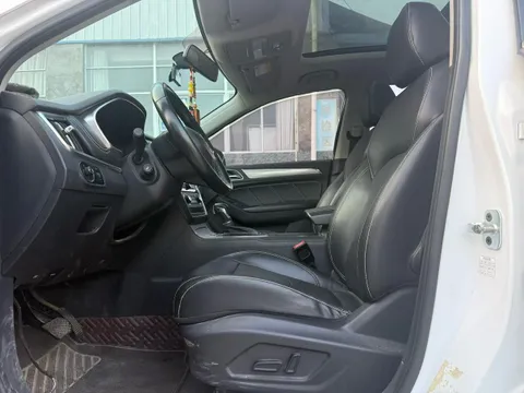 Roewe RX5
