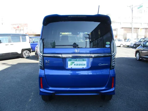 Honda N-BOX Custom