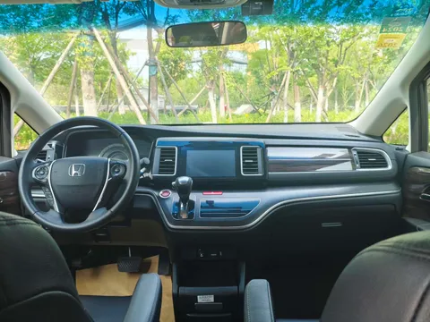 Honda Elysion