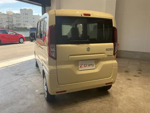 Suzuki Spacia