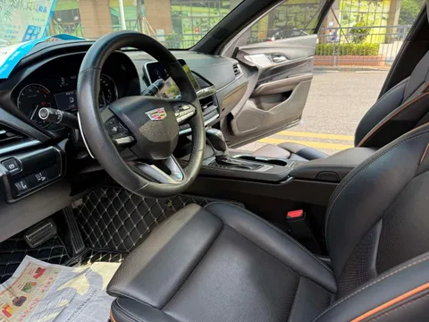 Cadillac CT4