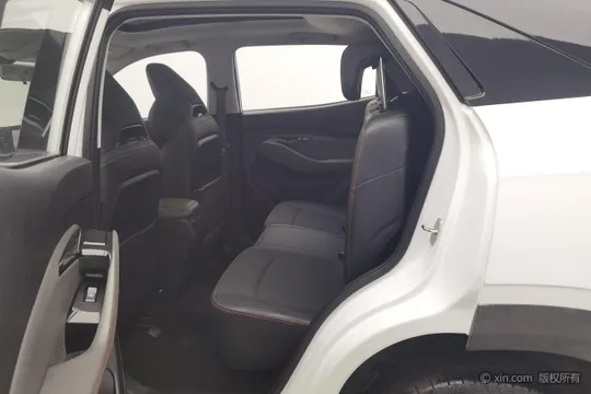 Baojun RS-3
