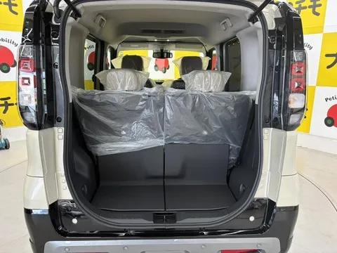 Mitsubishi Delica Mini