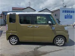 Toyota Pixis Mega