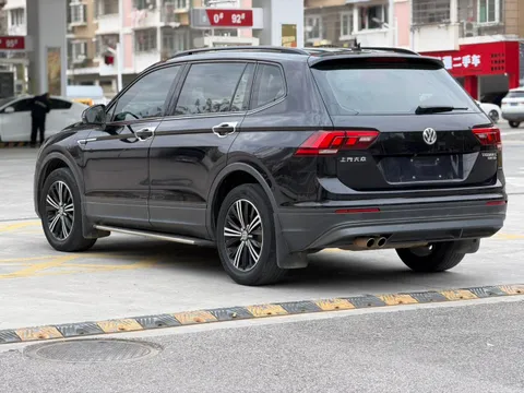 Volkswagen Tiguan L