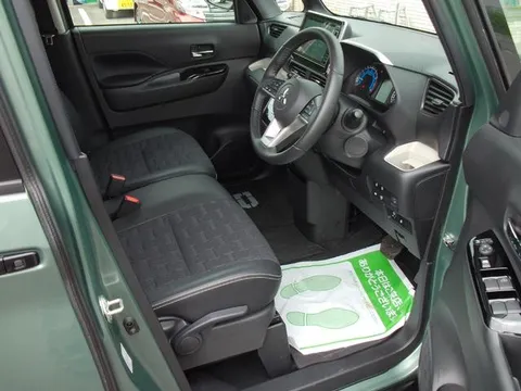 Mitsubishi Delica Mini