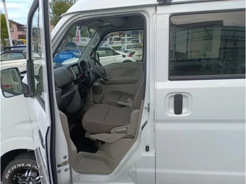 Nissan Clipper