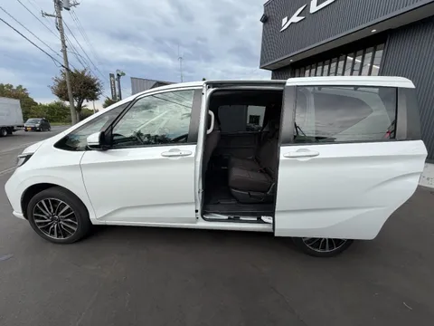 Honda Freed Plus