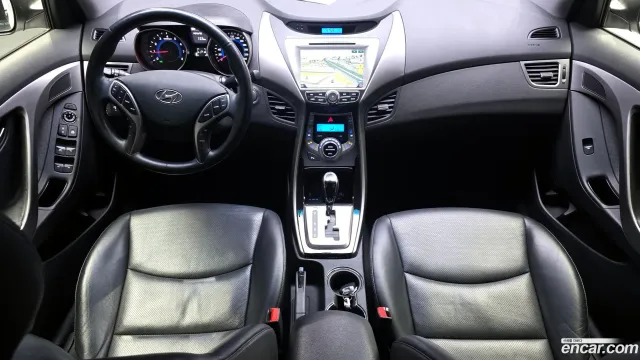Hyundai Elantra (Avante)