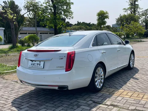 Cadillac XTS