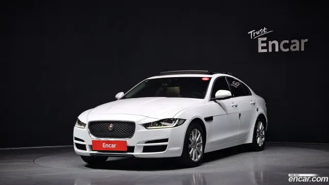 Jaguar XE