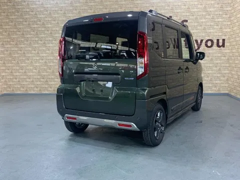 Suzuki Spacia Gear