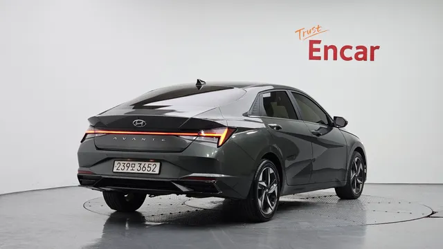 Hyundai Elantra (Avante)