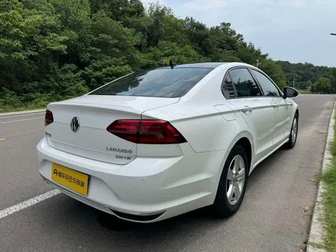 Volkswagen Lamando