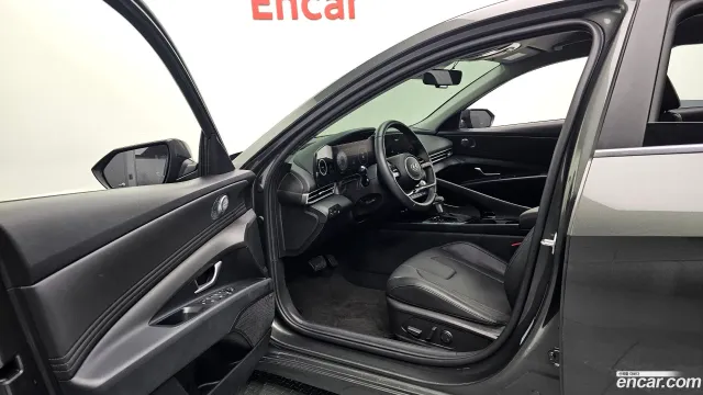 Hyundai Elantra (Avante)
