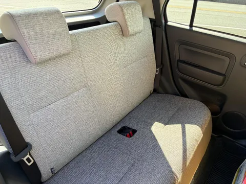 Daihatsu Mira Tocot