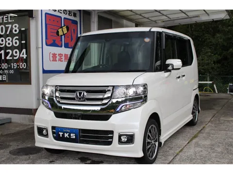 Honda N-BOX Custom