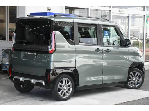 Mitsubishi Delica Mini