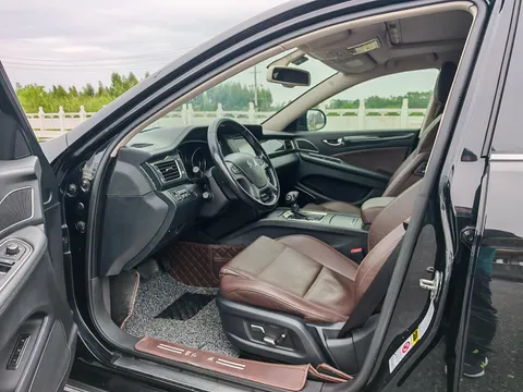 Hongqi H7