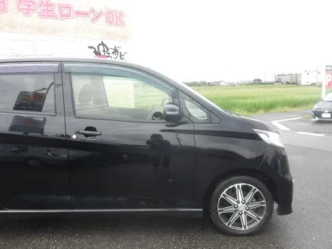 Mitsubishi eK Custom