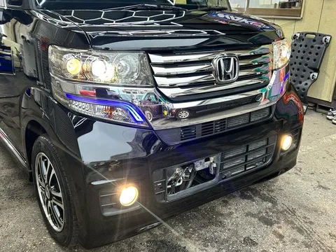 Honda N-BOX Custom